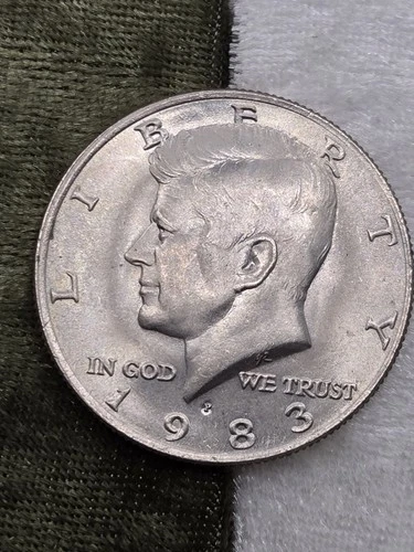 1983-P 50ć Kennedy Half Dollar Uncirculated