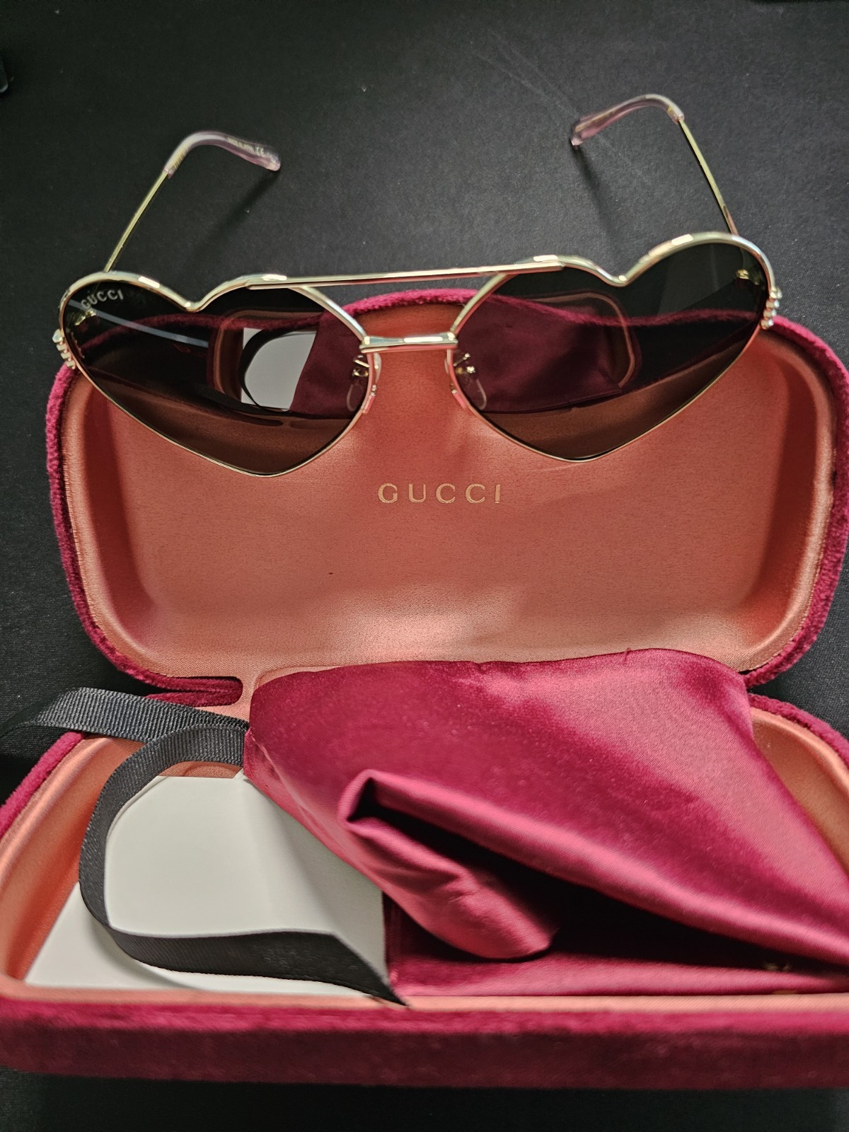 GUCCI HEART FRAMES SUNGLASSES - image 4