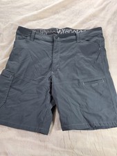 Wrangler ATG All Terrain Gear Men's Charcoal Cargo Zip Peak Shorts Size 40