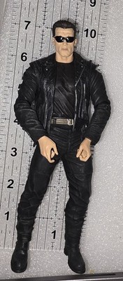 Neca 2009 Terminator Judgment Day T-800 7'' Action Figure Toys Pre-owned