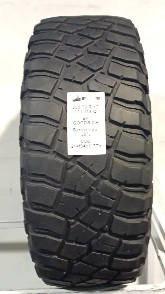 PNEUS USAGÉS PIÈCES 4 BFGOODRICH MUD TERRAIN T/A KM3 285/70 R17 121/118Q INVE... - Photo 2/4