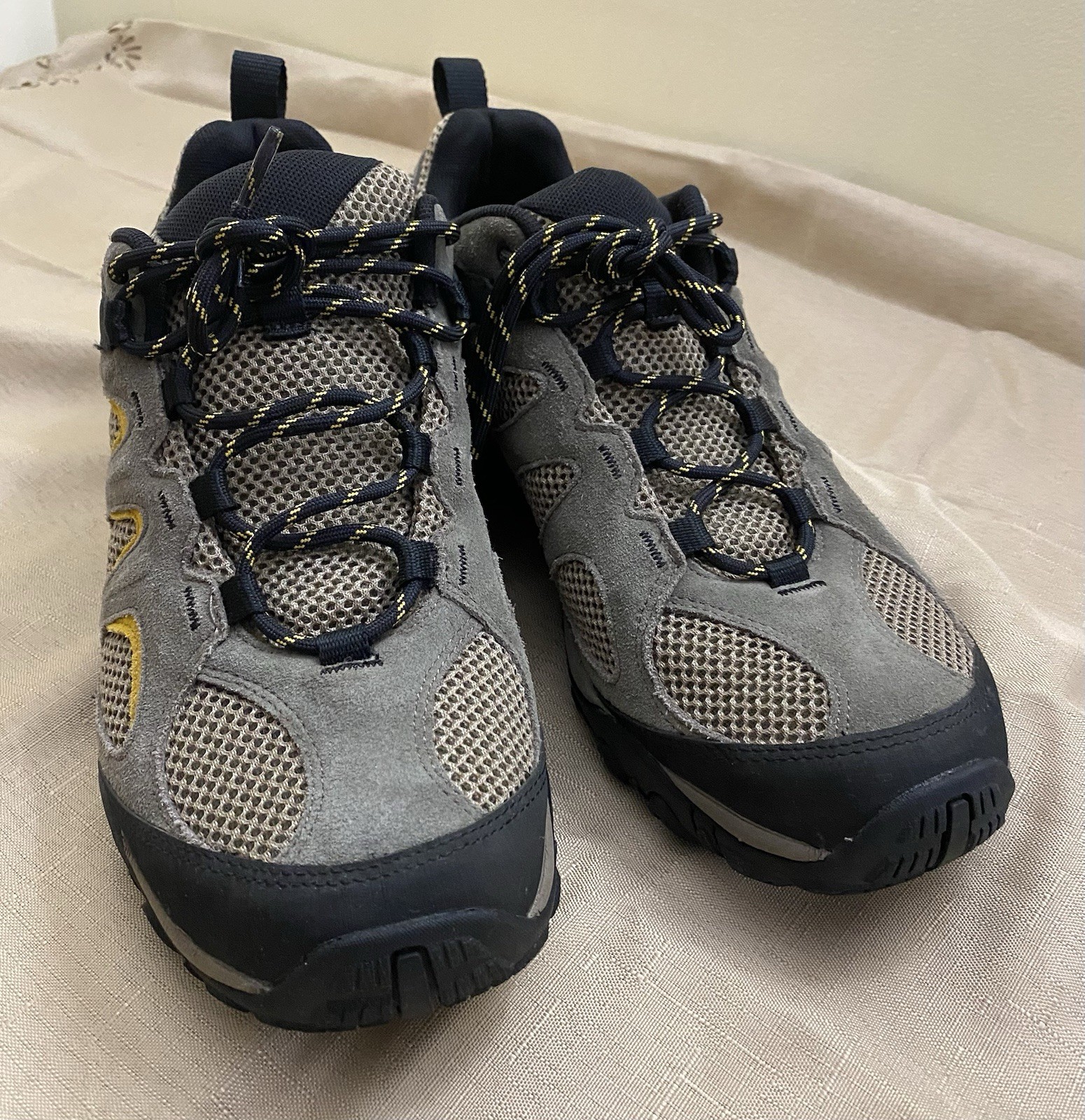 Scarpe da trekking Merrell Boulder scamosciate Yakota 2 scarpe da ginnastica 11 BELLE