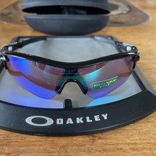 New Oakley Radarlock Path Sunglasses Polarized Lens Black Frame