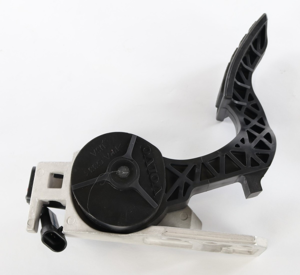 New 84557609 Volvo Heavy Truck Accelerator Pedal | eBay