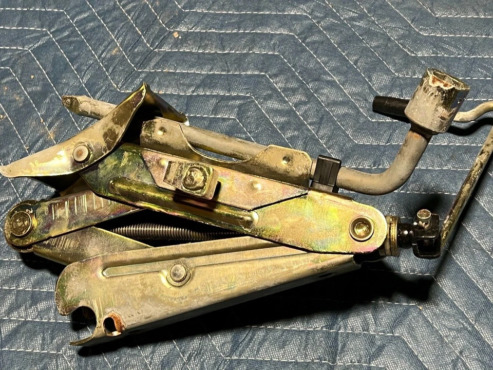 Оригинальный ножничный аварийный домкрат 1998-2000 Volvo V70R S70 V70 9461105 #75em - Изображение 4 из 4