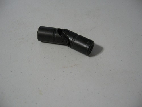 LOVEJOY D-4 U Joint 3/8-24 thread in both ends New !!