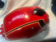 SERBATOIO BENZINA ROSSO  MOTO HONDA CX500 ANNI'70 USATO BUONO