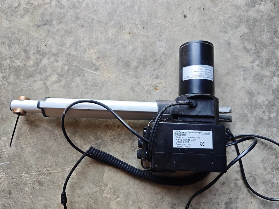 Vérin actionneur linéaire électrique 230VAC - SKF - 210mm / 6000N - Photo 1/4