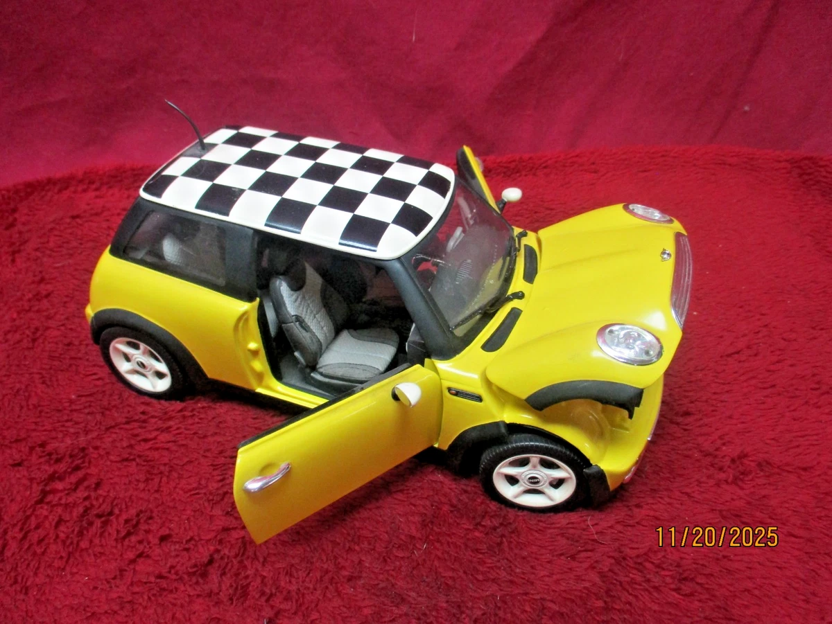 Hot Wheels Mini Cooper 1:18 Scale Diecast Cars, Trucks & Vans for