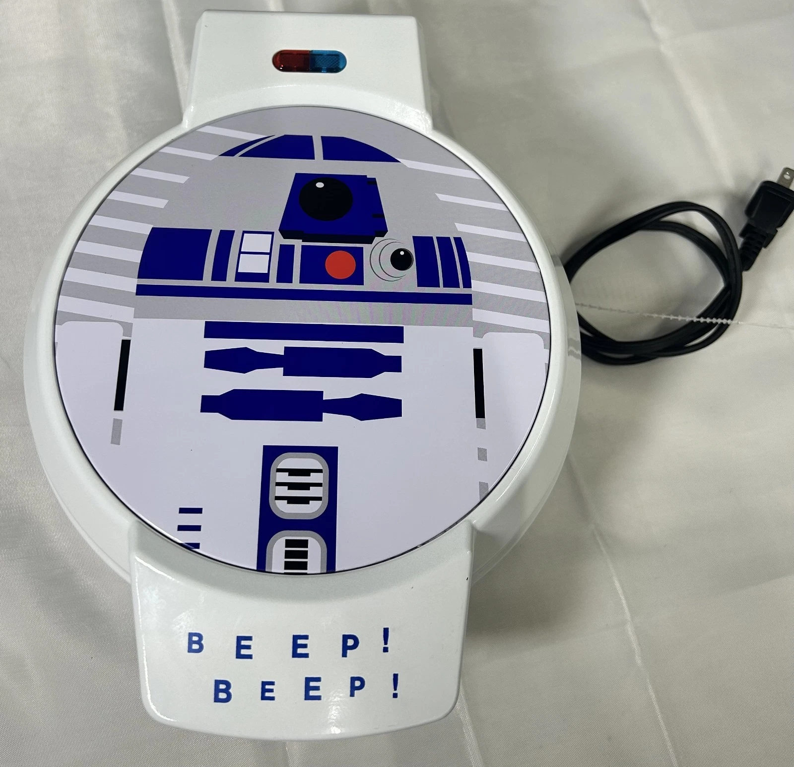 Star Wars R2D2 Waffle Maker Intertek Non-Stick Plates Very Cool