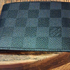 Louis Vuitton Men’s Damier Check Bifold Wallet Black/Gray Logo Accent