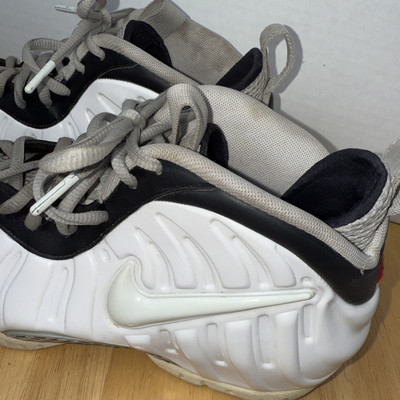 white yeezy foamposites