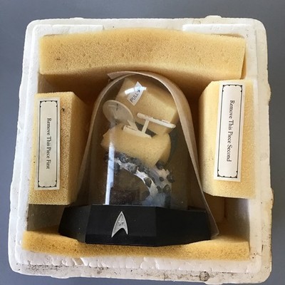 Star Trek U.S.S Enterprise Glass Dome Sculpture