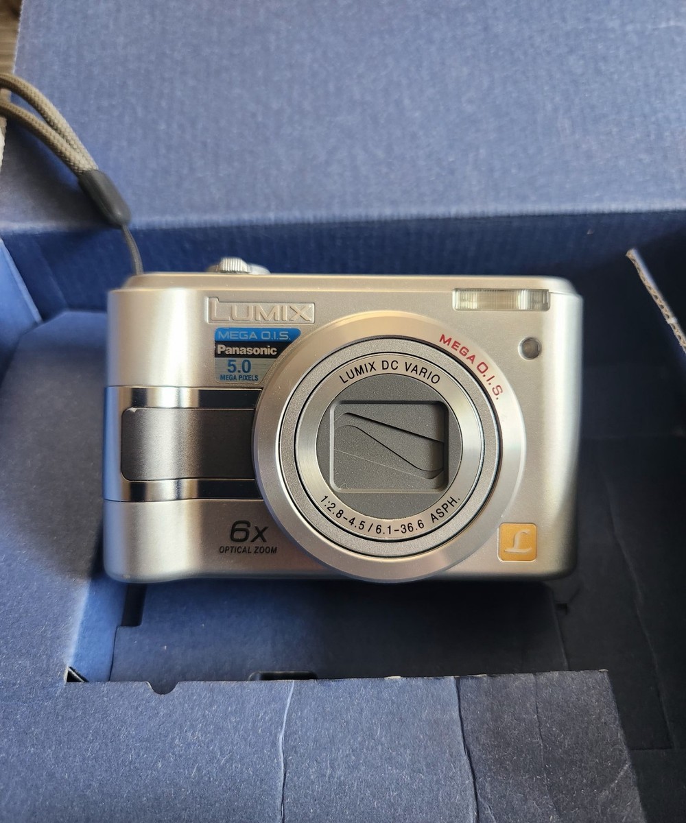 【単3電池で動く】Panasonic LUMIX DMC-LZ5 シルバー Amazon.com : Panasonic Lumix DMC-LZ5S 6MP Digital Camera