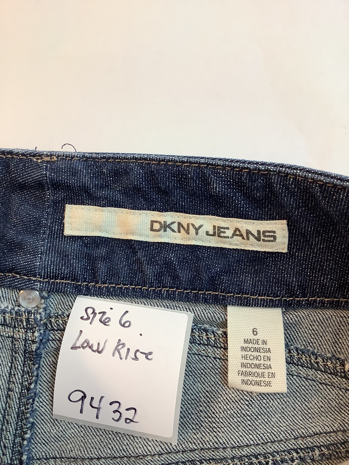 DKNY Women’s Long Jean Shorts Low Rise Medium Blue Wash Size 6 eBay