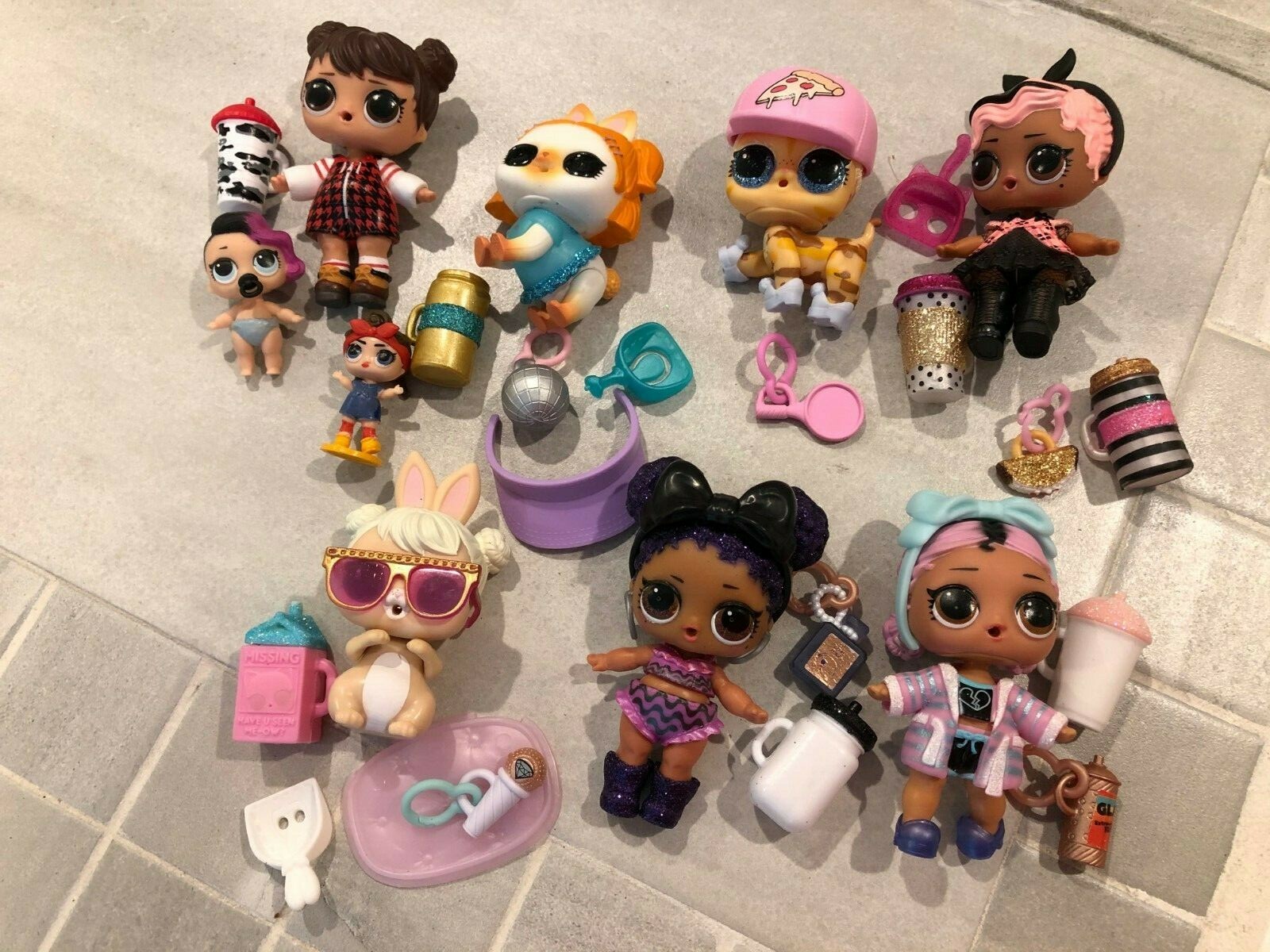 set of 8 lol surprise dolls