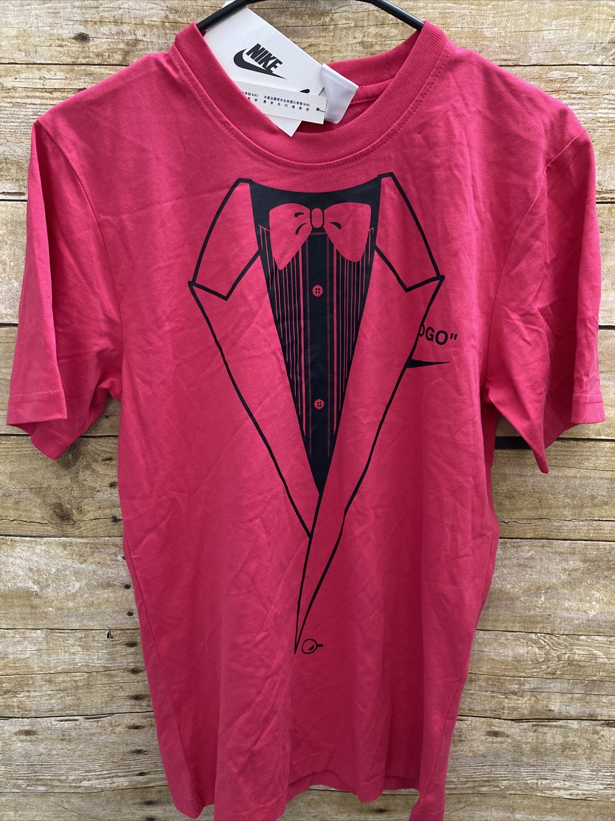 OFF WHITE X NIKE T shirt uomo bianca sporca x Nike NRG A6 ""Rosa Rush Tuxedo"" taglia XS (BQ0827 698)