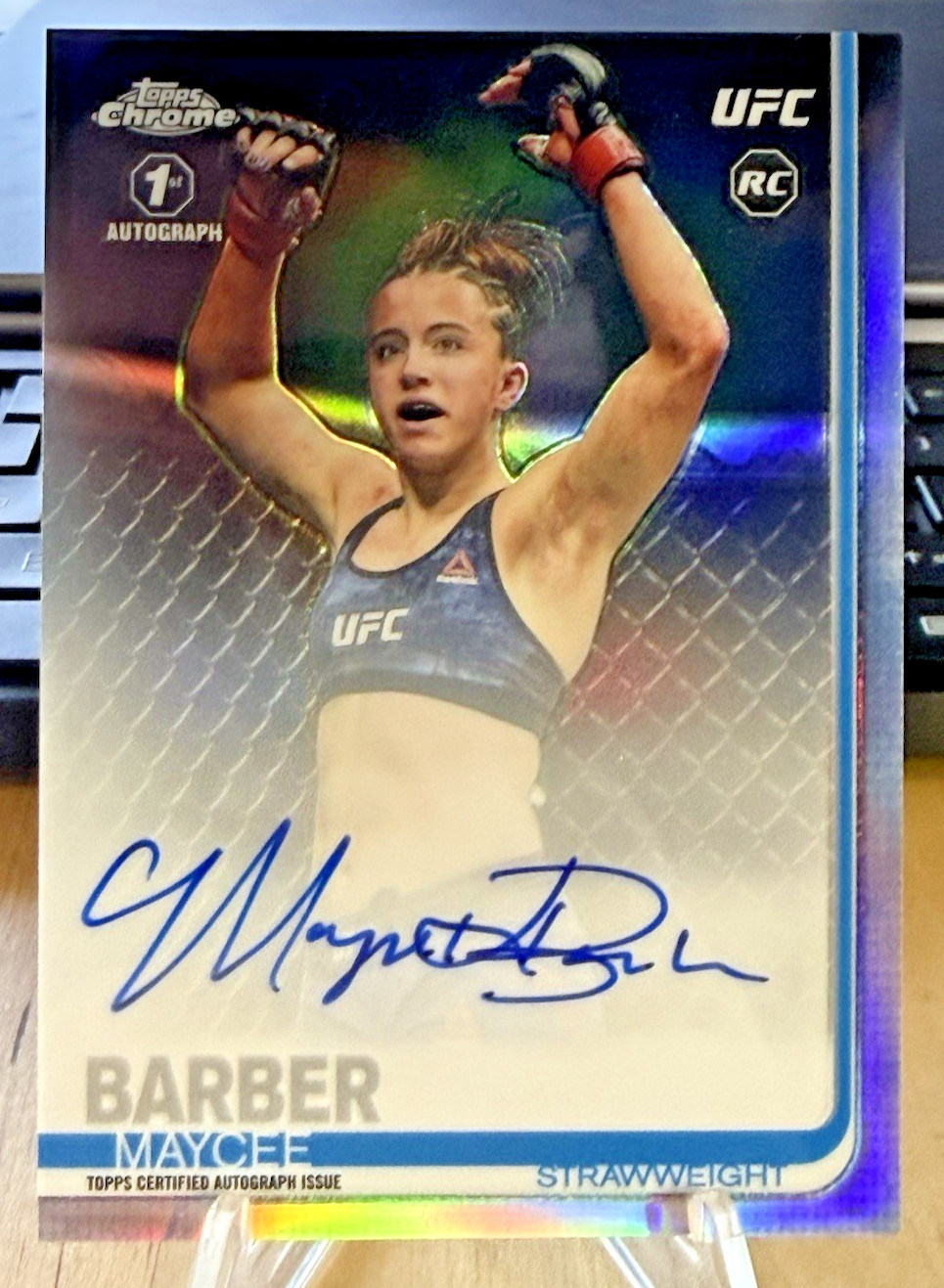 2019 Topps Chrome UFC Maycee Barber RC 1st Auto Refractor FA-MB On Card Auto