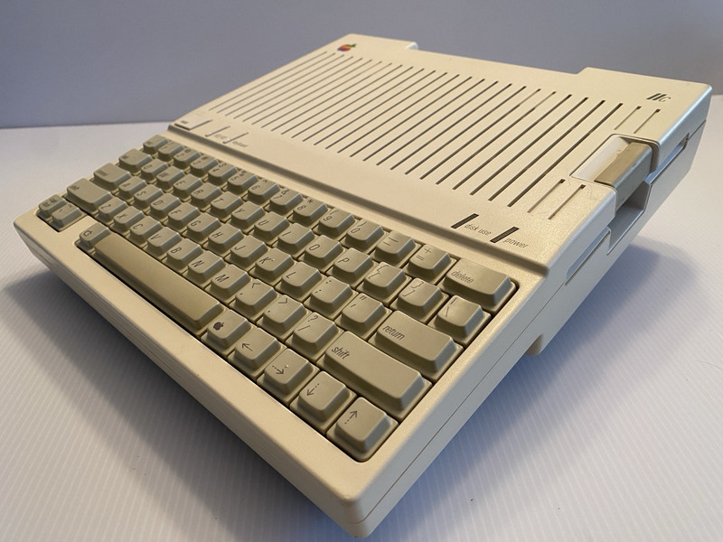 VINTAGE | Apple IIc with New, Updated Apple IIc Power Supply | Working Perfectly