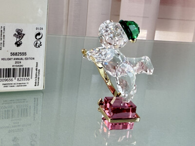 Swarovski Figurine 5682555 Kris Bear 2024 Christmas 6.3cm. With