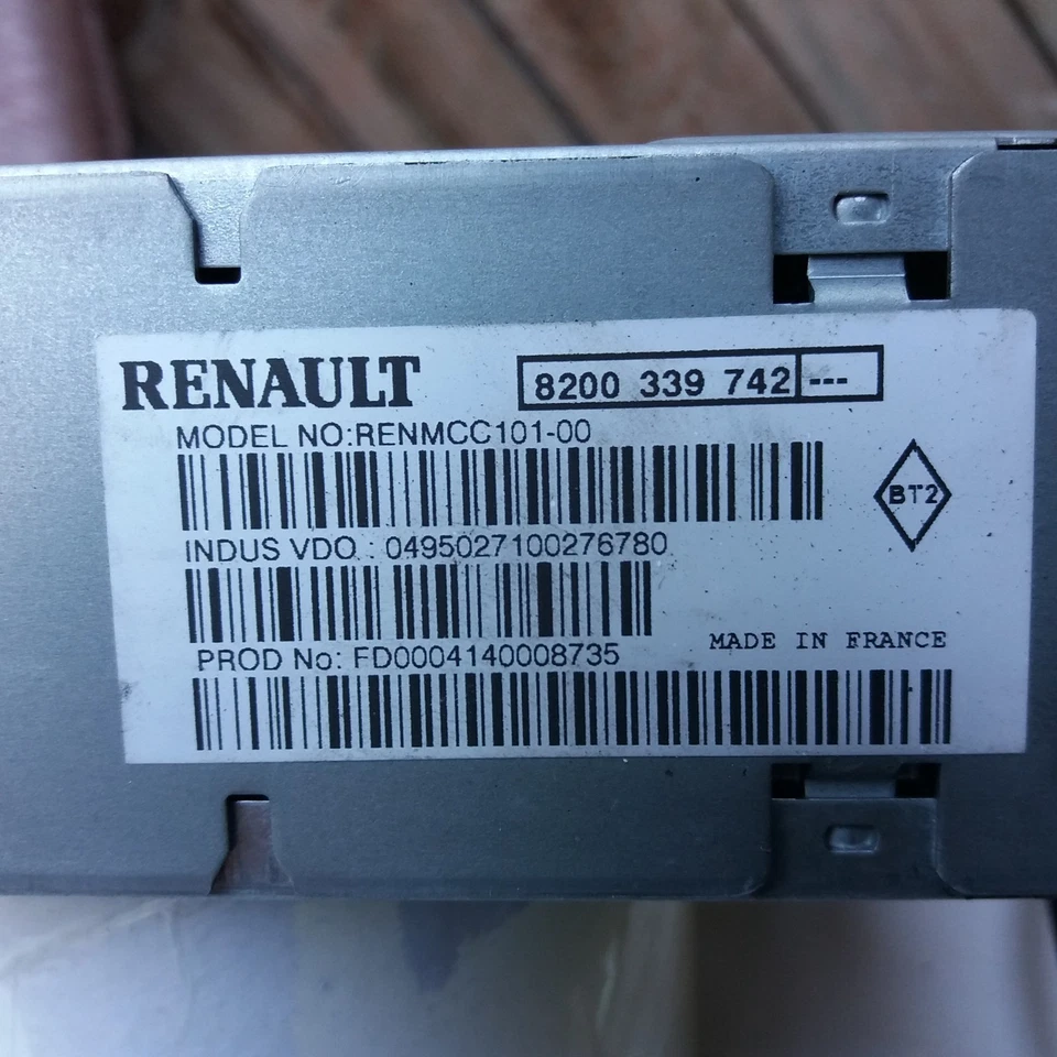  8200339742 Navi Navigationssystem RENAULT Laguna II BJ 2001-2005 RENMCC101-00 - Bild 3 von 4