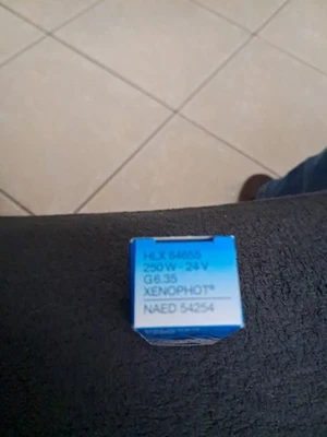 Ampoule halogène g6.35 24v 250w - Photo 1/3