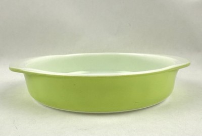 Pyrex Light Lime Green 8'' Round Baking Cake Dish Pan #221 Very Good Vintage