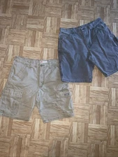 Lot Of 2 wrangler size 33 cargo And Carpenter Shorts