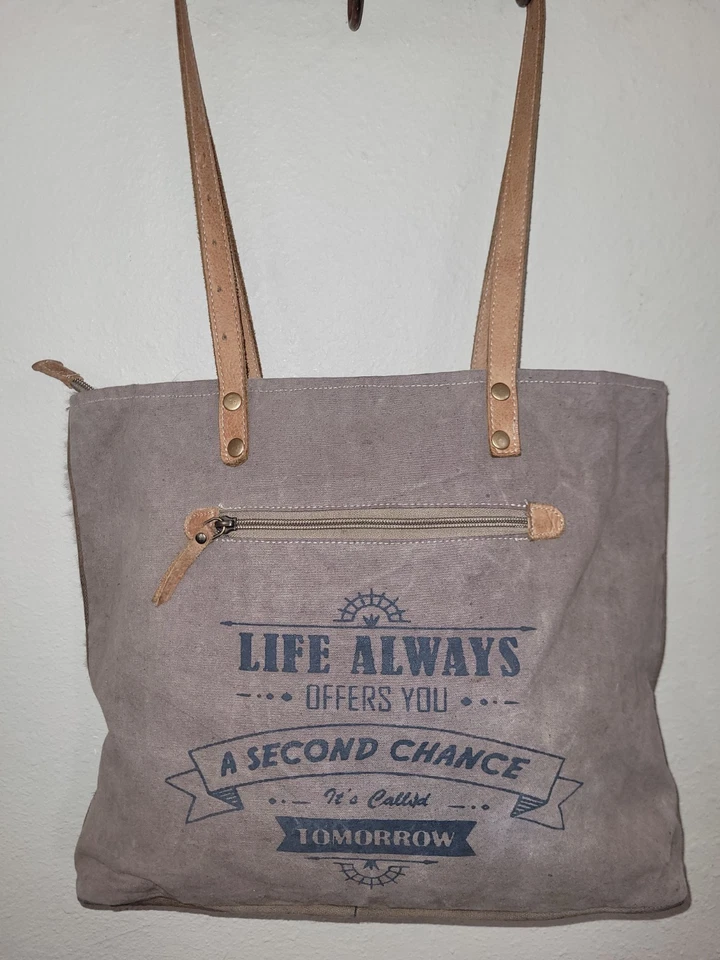 Bolso de mano Myra grande de cuero de vaca de lona Foto 4 de 4