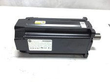 Allen-Bradley MPL-B4560F-MJ72AA A-Series 3PH 460V AC Servo Motor 3000 RPM 3.2kW