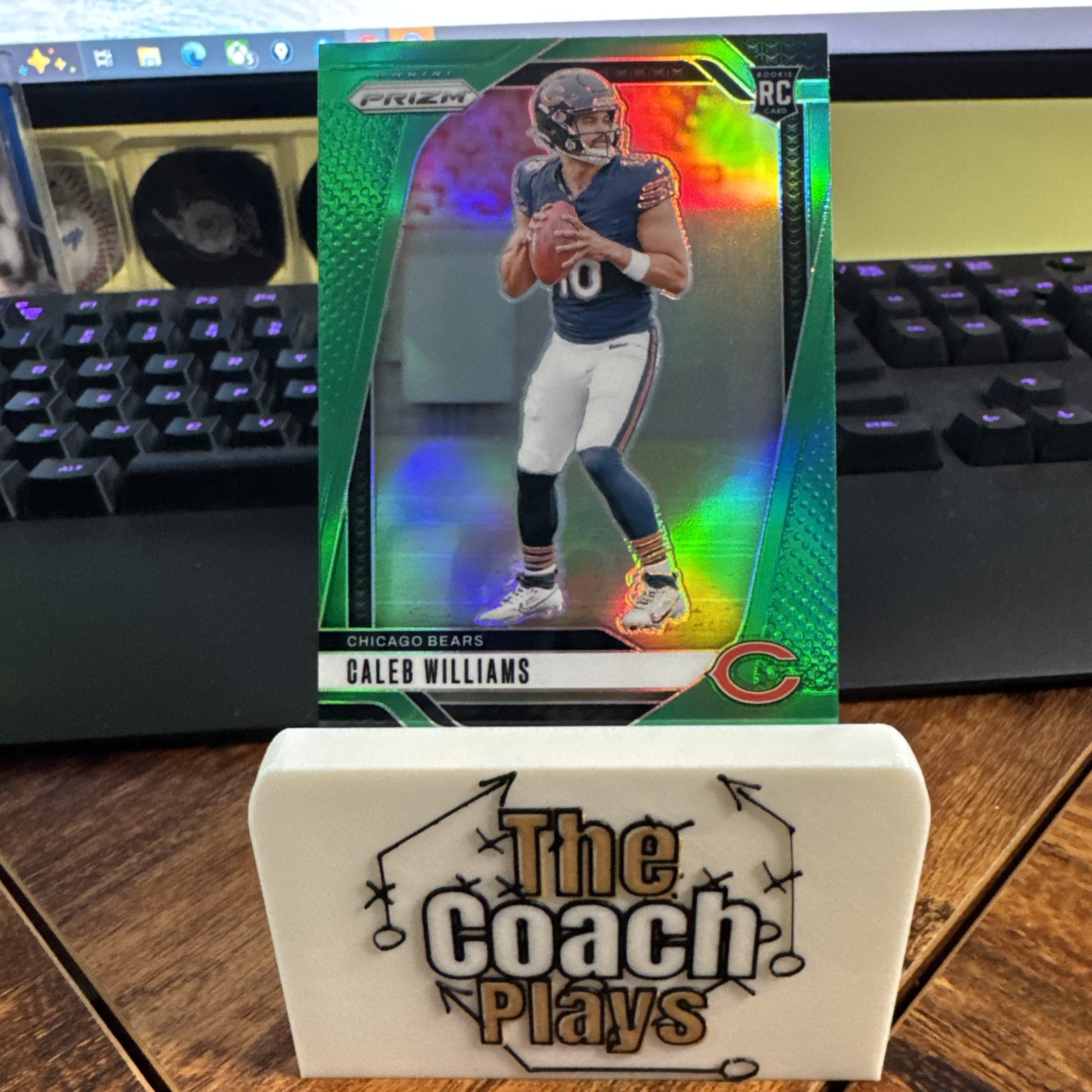 2024 Panini Prizm - Rookies Caleb Williams #301 Green Prizm (RC)