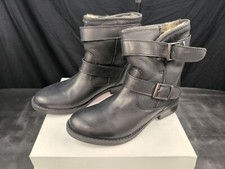 paire de chaussure femme bottines bottes cosmoparis taille 39