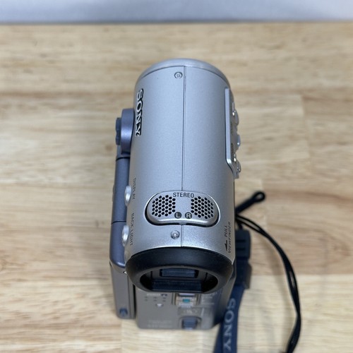 Sony Handycam DCR-lP5 MicroMV Video Camcorder W/ Bag & Accessories - Tested - Picture 7 of 21