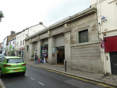 Photo - Bodmin Town Centre - building with stone cattle heads  c2016