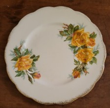 Vintage Royal Albert Tea Rose Yellow Dessert Bread & Butter Plates Approx 7"