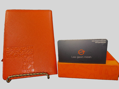 Korean Designer Lee Geon Maan Orange Billfold Wallet New in Box
