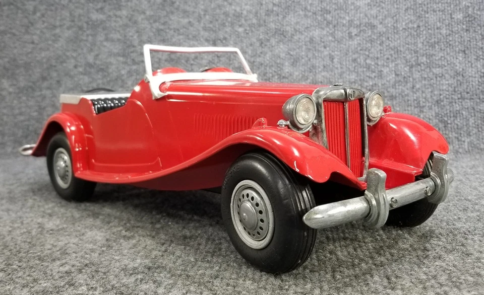 DOEPKE MODEL TOYS MG ROADSTER COCHE DE JUGUETE DIECAST GRANDE BIEN HECHO ROJO Foto 2 de 4