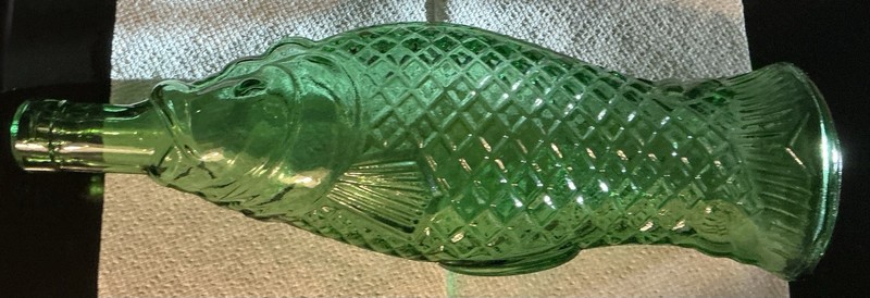 Antinori Bianco Emerald Green Fish Shape Vetreria Etrusca Wine Bottle Decanter