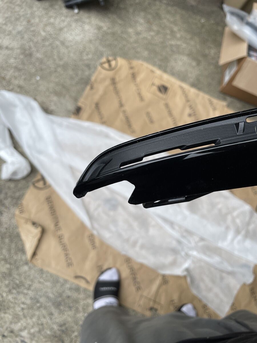 Mercedes-Benz EQS SUV X296 A296 AMG Chrome Trim Front Bumper Mercedes-Benz EQS SUV X296 A296 AMG Chrome Trim Front Bumper