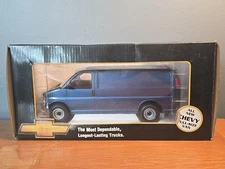 Brookfield Collectors Guild 1996 Chevy Van 1:25 Rare FLEET SERVICES WORK VAN NEW