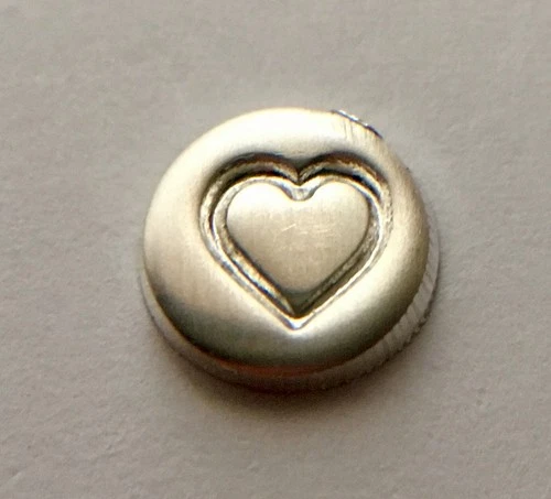 0.50 Gram Solid Silver HEART Round - .999 Pure Bullion - FREE SHIPPING NICE!!!!!