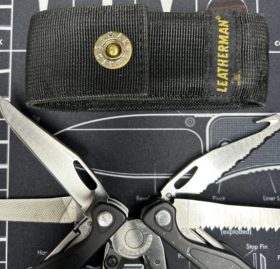 Leatherman Charge+ Plus Multiherramienta Acero Inoxidable 154cm Hoja USADA BOD 0620 con Funda Foto 2 de 4