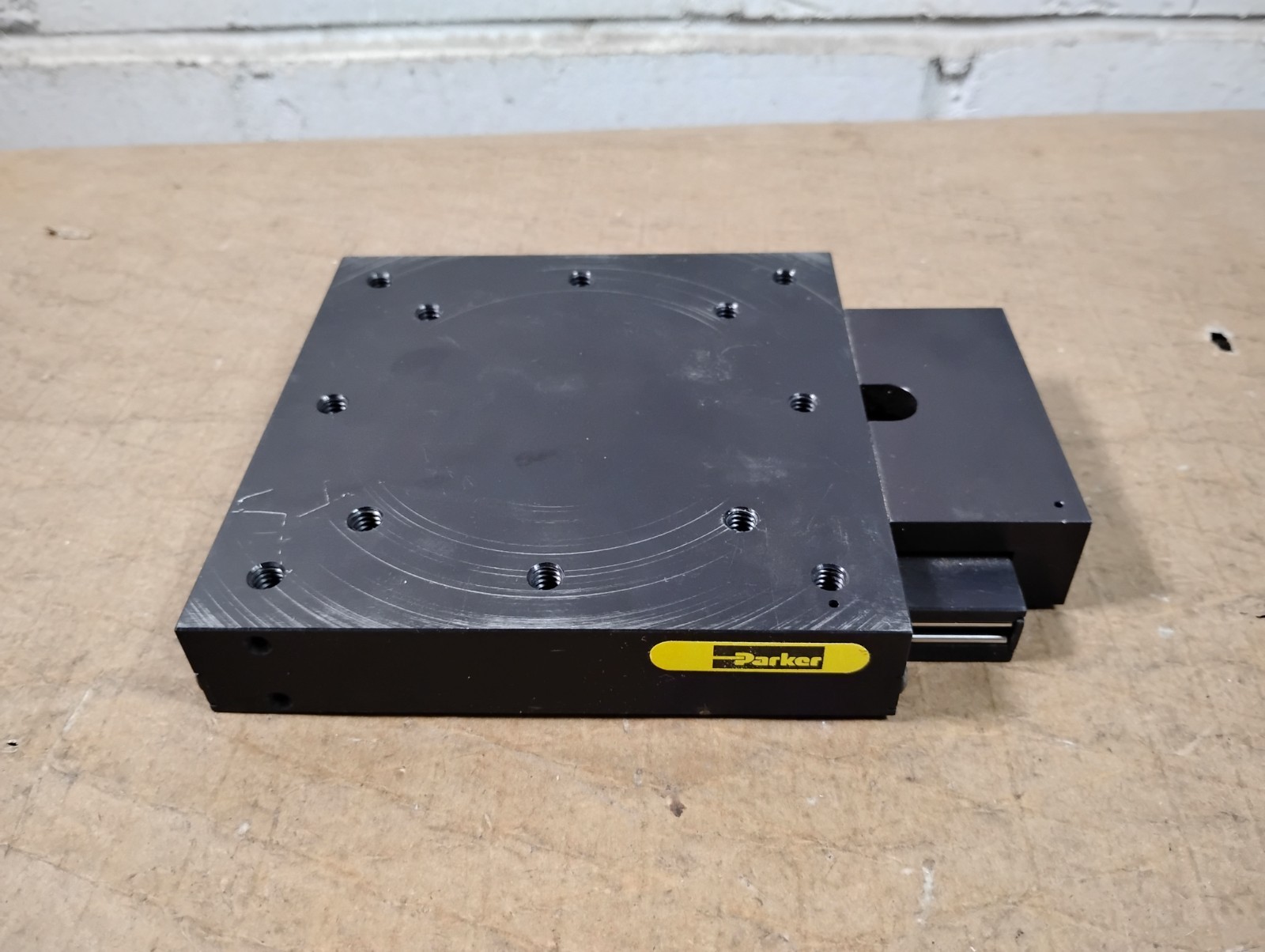 Parker Daedal 4411 Guided Linear Positioner 5" x 5" x 1" - 2-3/4" Travel