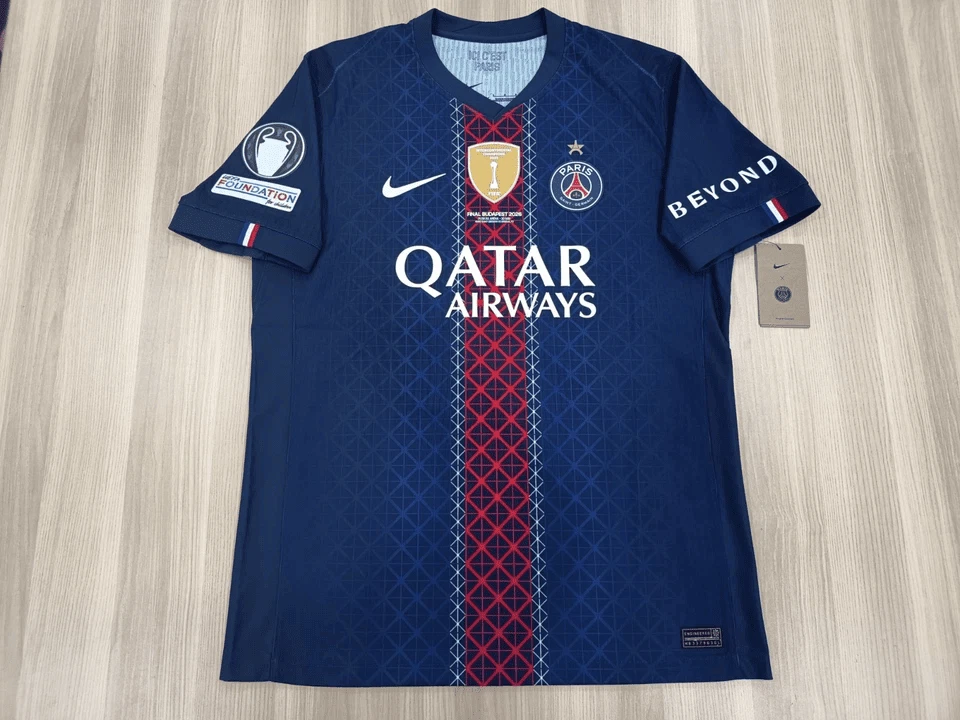 Preços baixos em Nike Paris Saint-Germain Camisas de futebol da