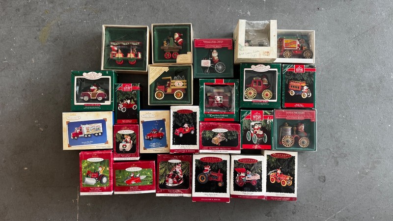 Hallmark Here Comes Santa Series. 24 ornaments. Almost the complete set.