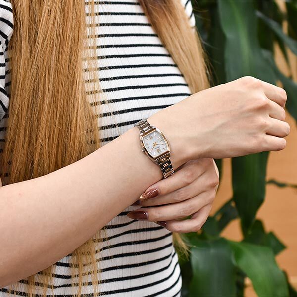 SEIKO Seiko Selection SWFH128 White Solar Radio Women's SEIKO Seiko Selection SWFH128 White Solar Radio Women's