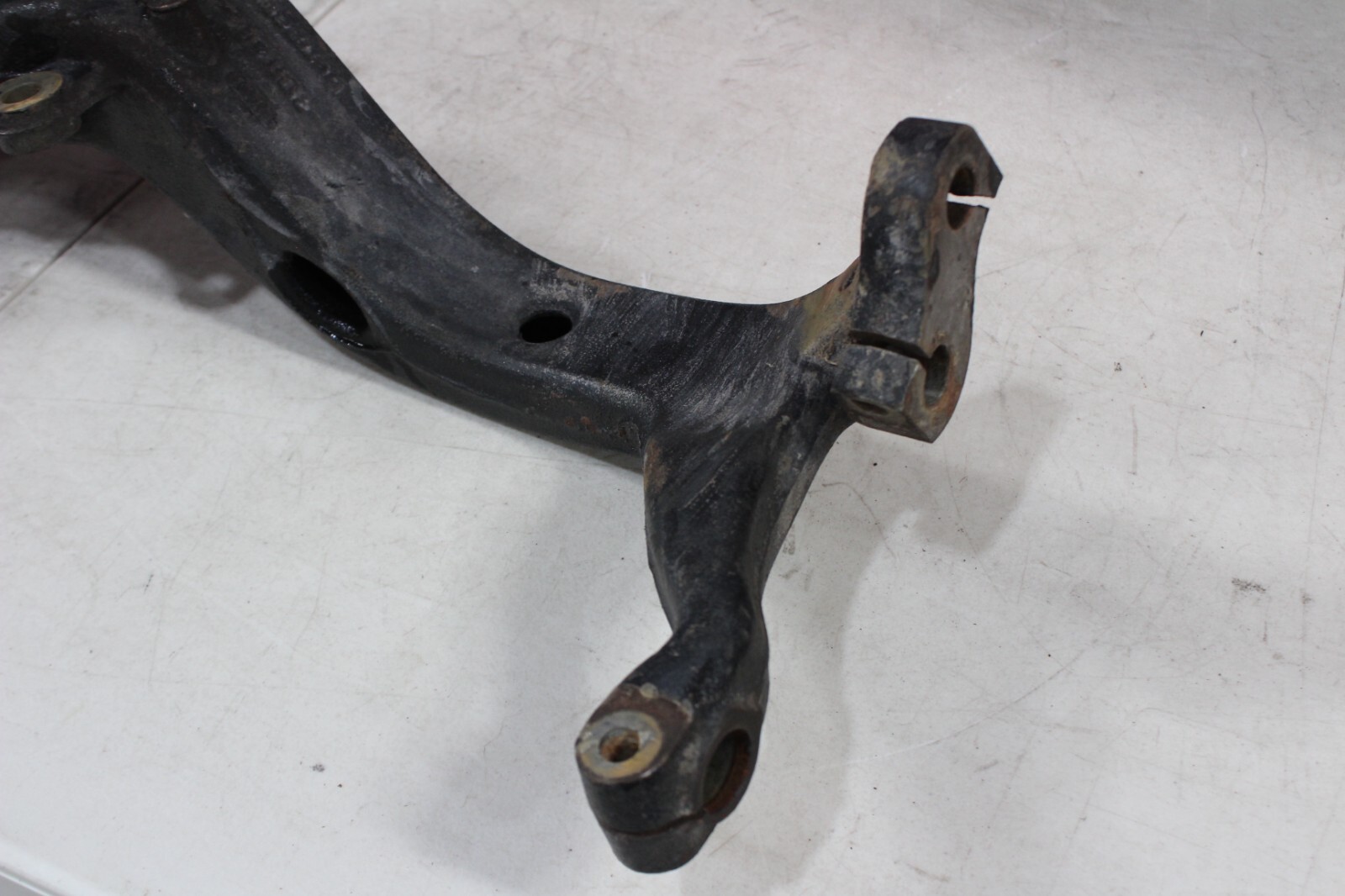 2006 BENTLEY CONTINENTAL FLYING SPUR FRONT LEFT STEERING KNUCKLE SPINDLE HUB