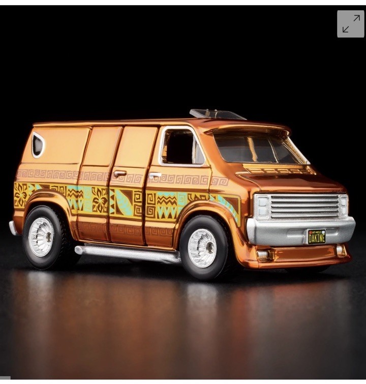 IN STOCK - Hot Wheels RLC Exclusive- Dodge Tradesman Van  Spectraflame Root Beer