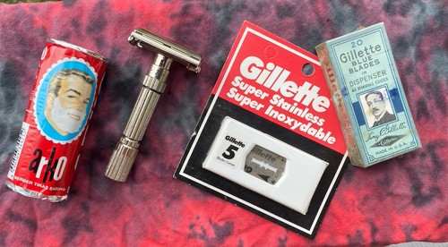 Vintage Gillette Fatboy E4 1959 Adjustable Safety Razor +20 Blue Blades & Soap