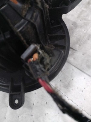 Used Rear HVAC Blower Motor fits: 2011 Chevrolet Traverse rear 3 attachment scre